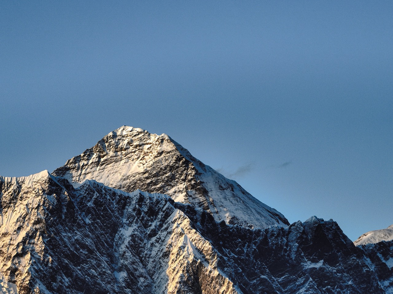 CLIMBING EVEREST IN 2026: EVERYTHING YOU NEED TO KNOW ABOUT NEW RULES & PREPARATION