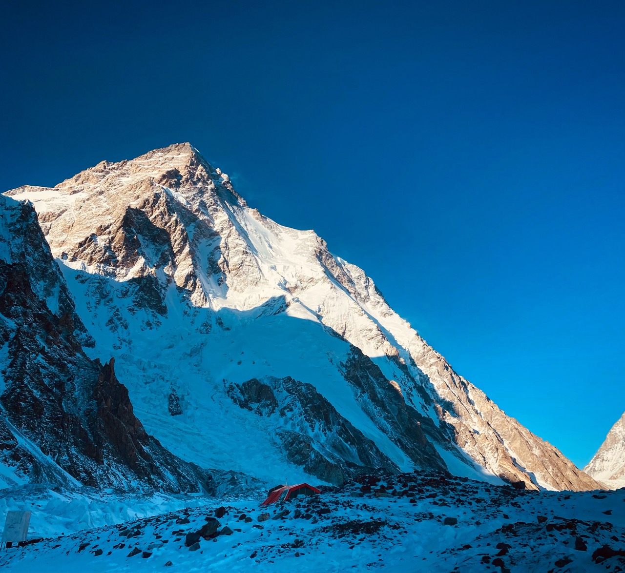 14 PEAKS EXPEDITION'S REMARKABLE K2 SUCCESS IN 2025