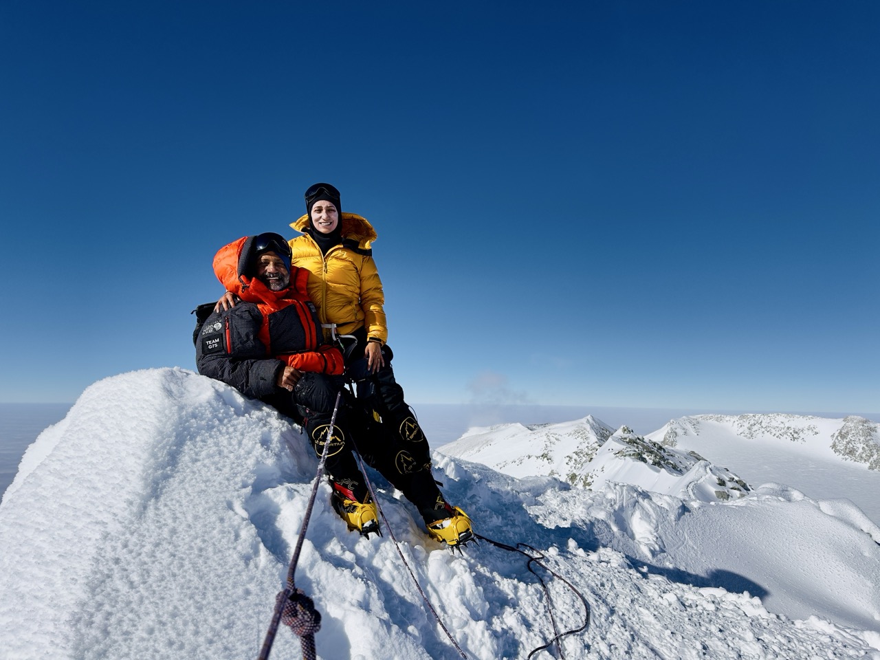 HISTORIC ACHIEVEMENT BY THE CHEEMA DUO: FIRST INDIAN-ORIGIN MARRIED COUPLE & FIRST SIKH COUPLE TO COMPLETE THE SEVEN SUMMITS TOGETHER!